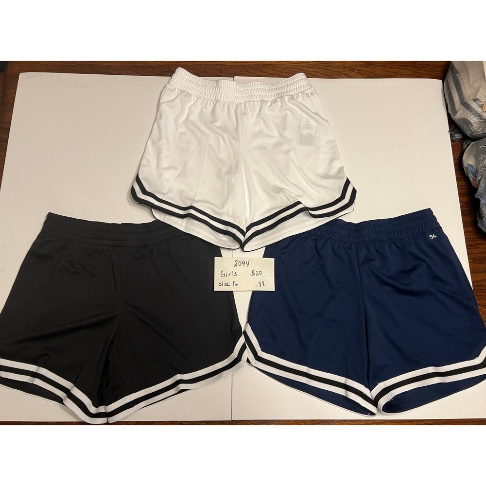 Girls size 16 shorts (2094)‎
